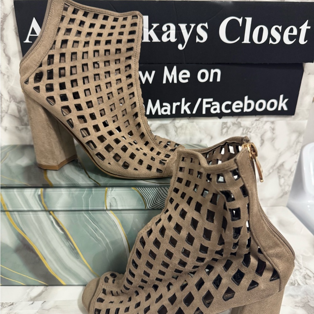 Chic Tan Cutout Heeled Booties